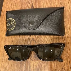 Like new Ray-Ban Lady Burbank sunglasses in Black